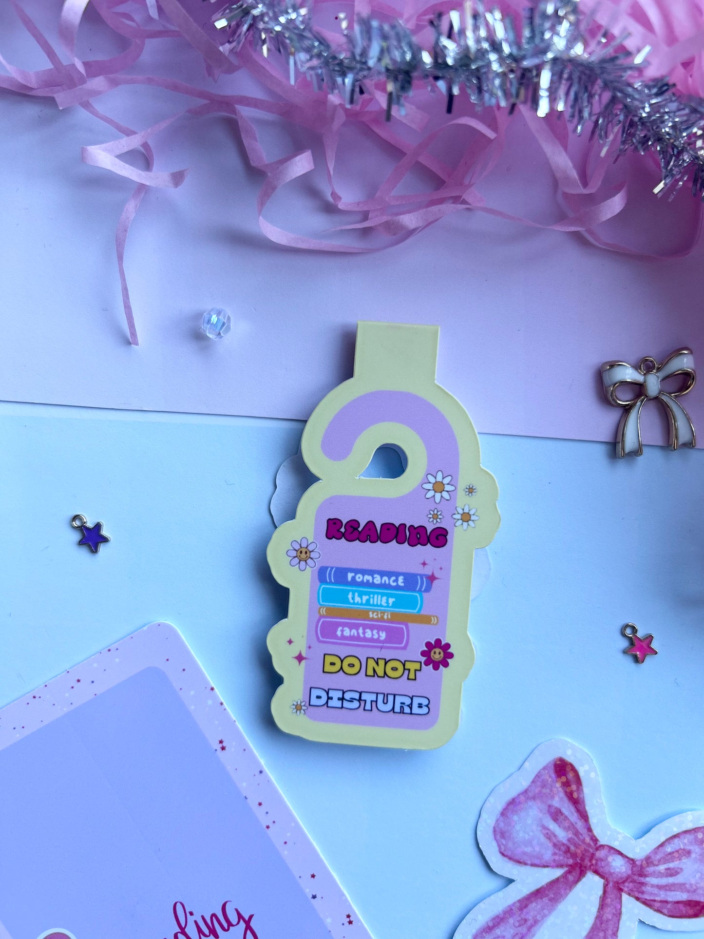 Do Not Disturb Magnetic Bookmark – Cute Book door sign Design for Book Lovers