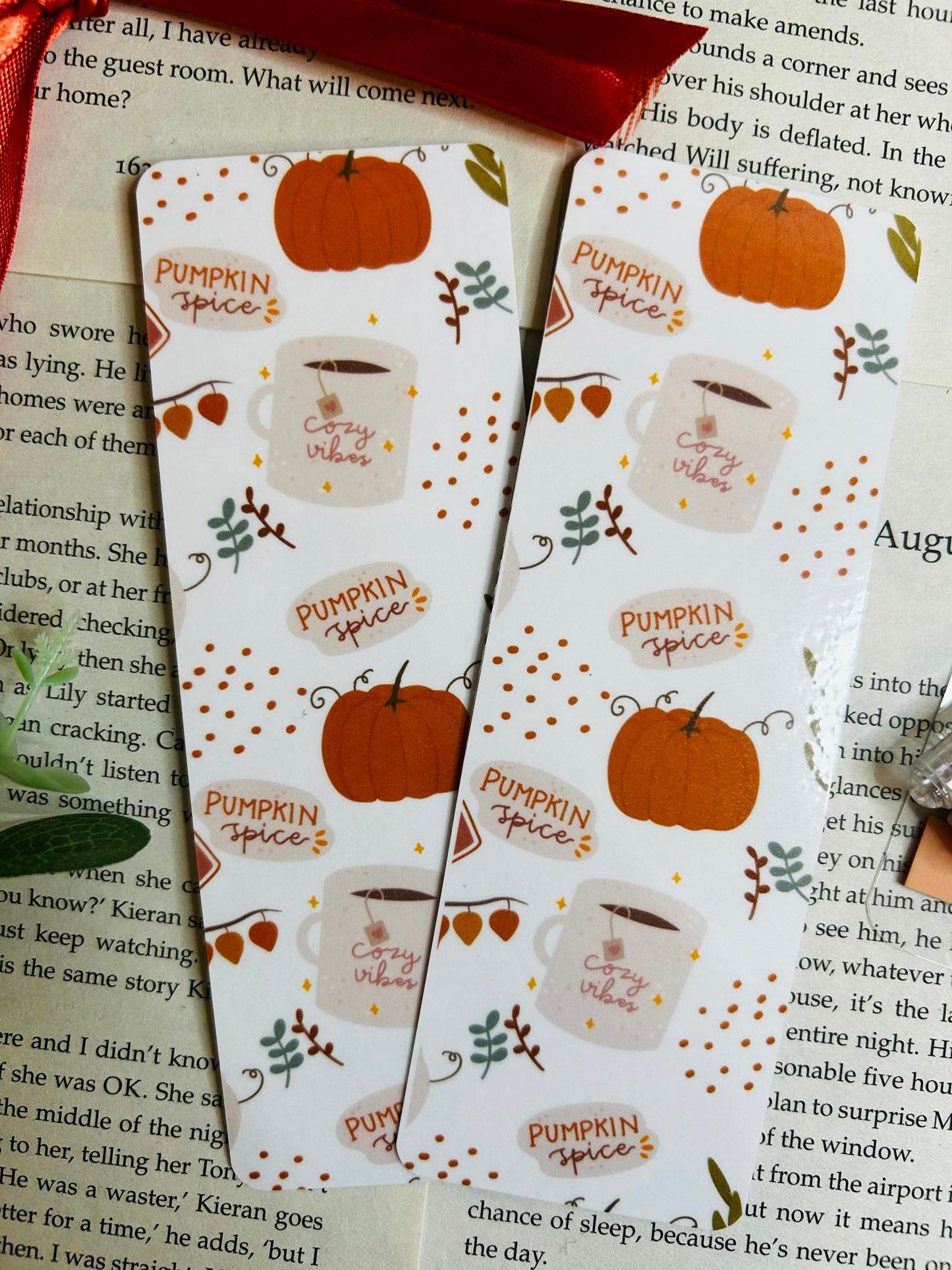 cosy pumpkin spice bookmark