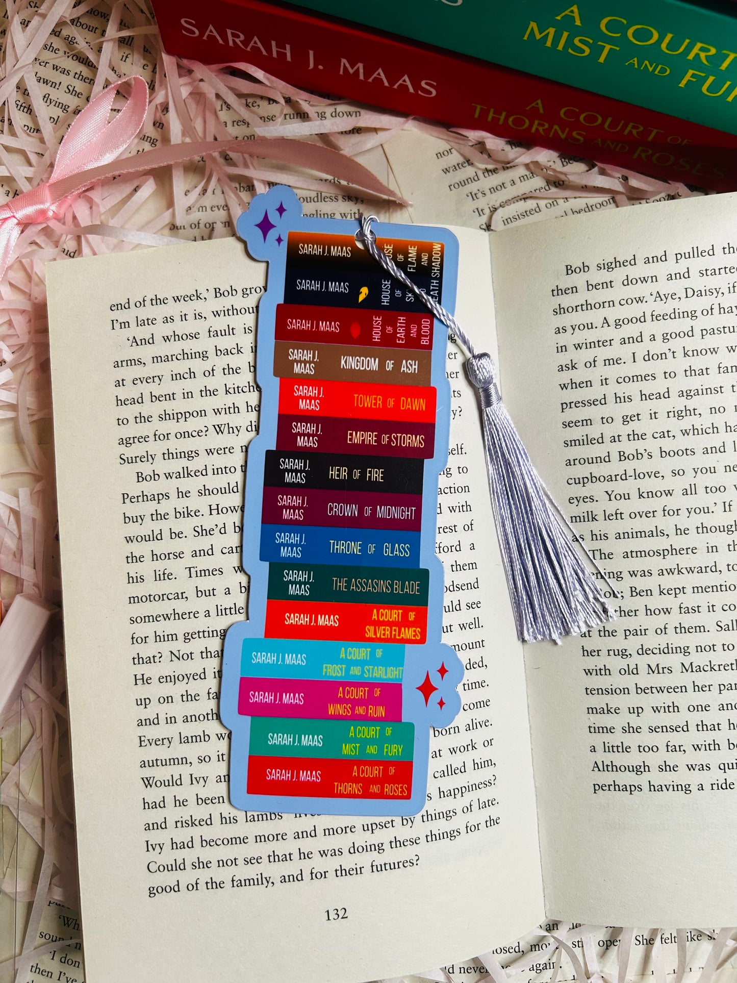 Sarah J. Maas Inspired Bookshelf Bookmark – Colorful Fantasy Book Stack with Tassel, Perfect for ACOTAR and Throne of Glass Fans