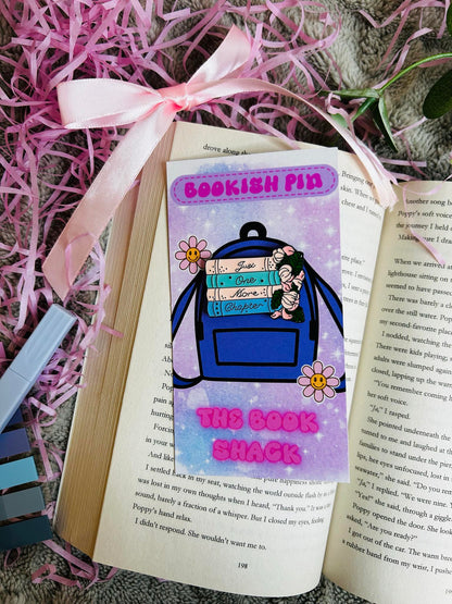 'Just one more chapter' floral bookish pin