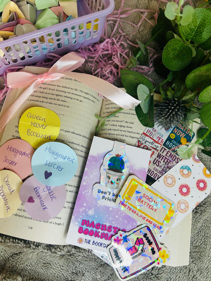 Lucky dip/mystery bookish bundle bookmarks