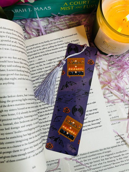 ACOTAR bookmark inspired by Feyre, with painted drawers, bat wings, stars, and mountains – symbolizing love, healing, and the Night Court.